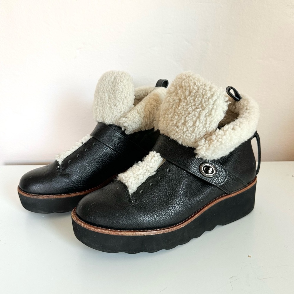 Coach Black Leather Boots with Cream Shearling